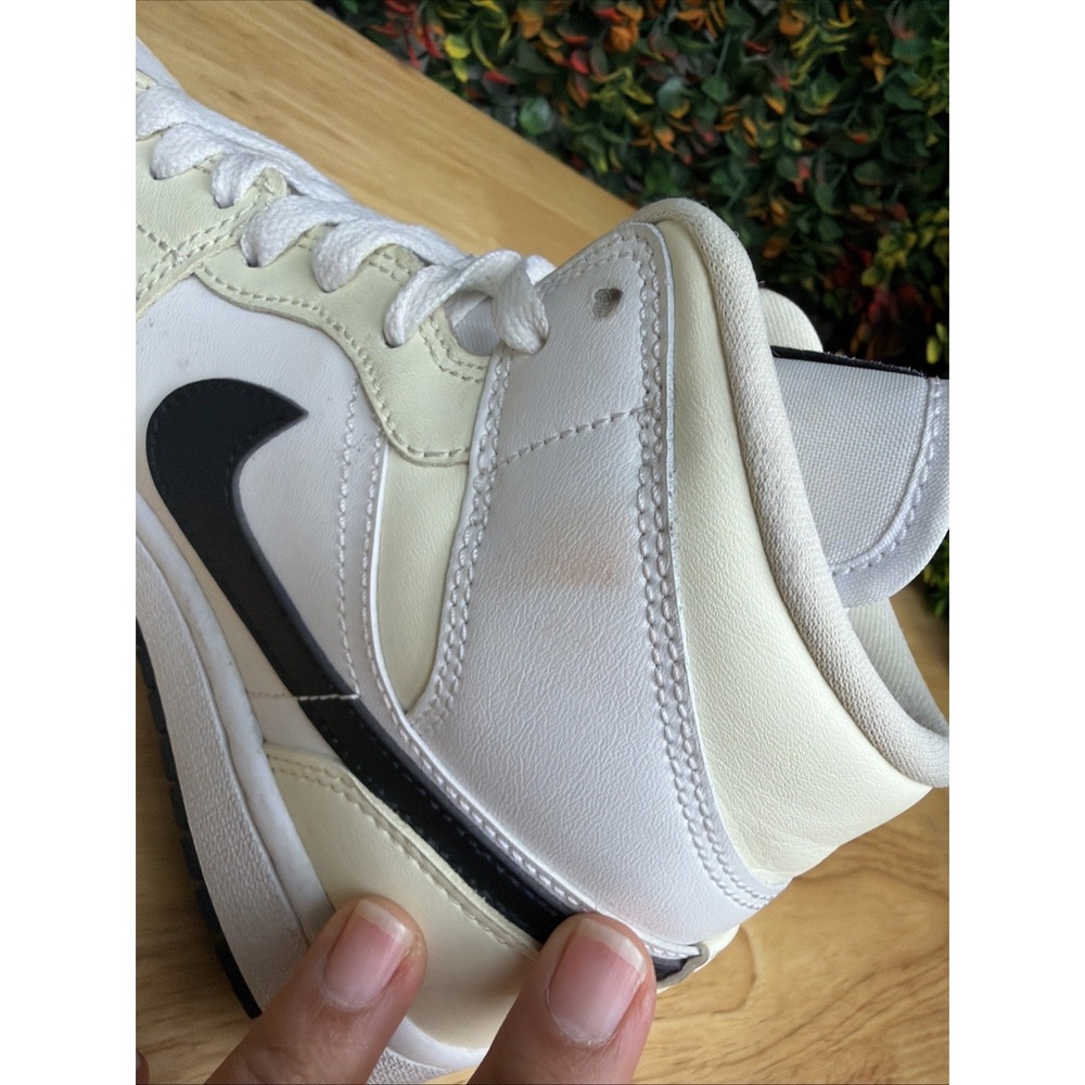 Nike Air Jordan Retro 1 Mid Sneakers Shoes Coconut Milk Womens 6.5 BQ6472-121‎ - Picture 9 of 11